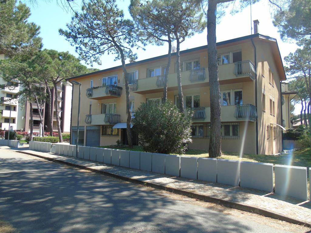 Villa Valeria Lignano Sabbiadoro Kültér fotó